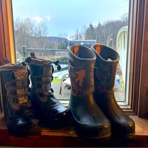 BOGS Neo Classic boots, boys - size 2. North face Aplenglow snow boot size 3.